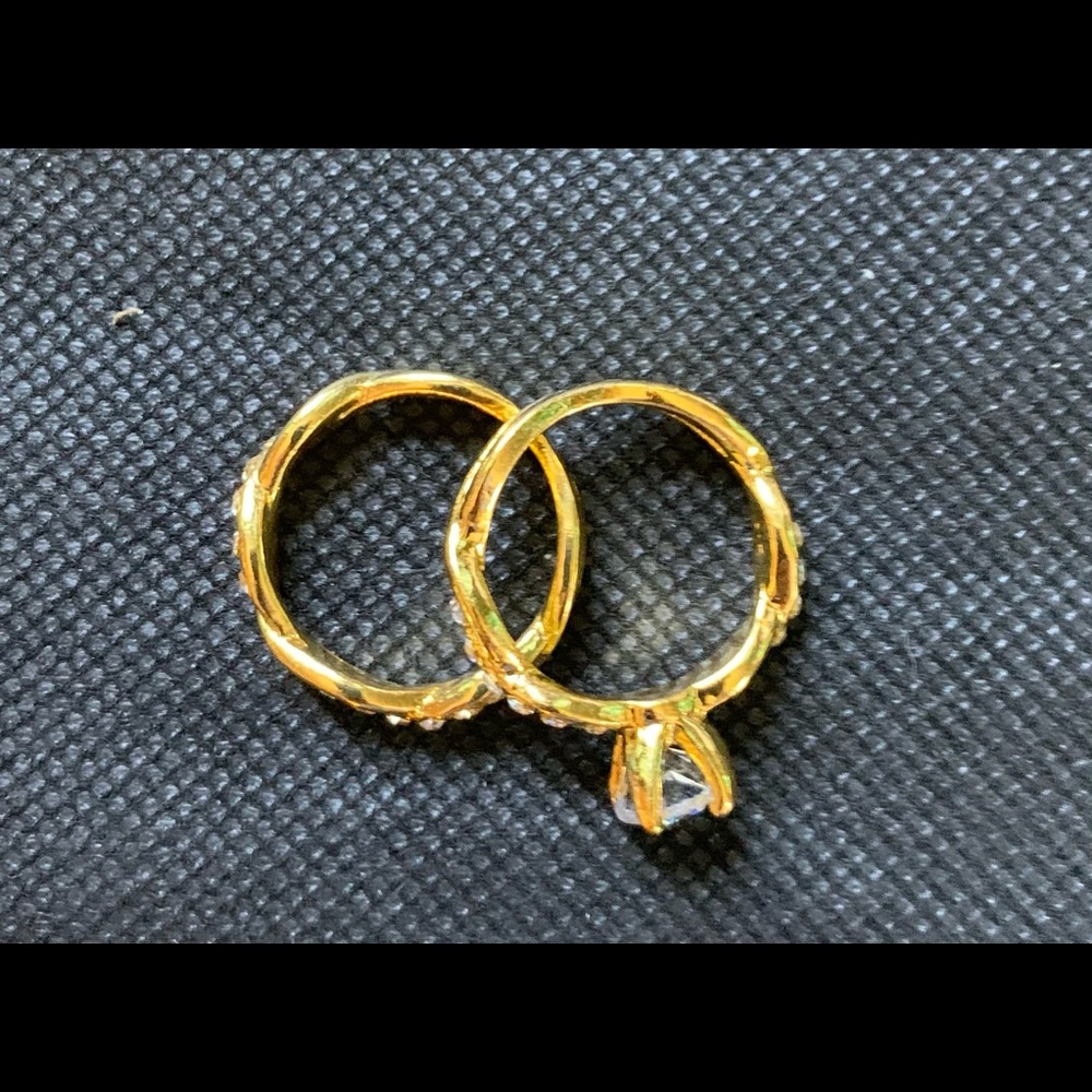 Ring - Picture 2 of 2